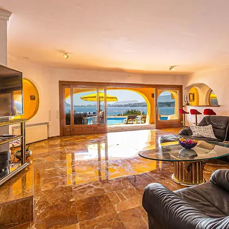 Villa Diana By Abahana